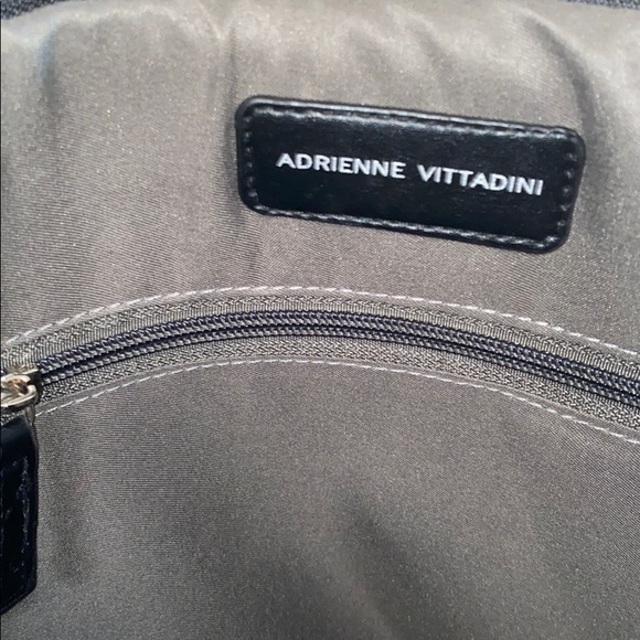 Adrienne Vittadini XLarge duffle Bag NWT - Picture 11 of 14